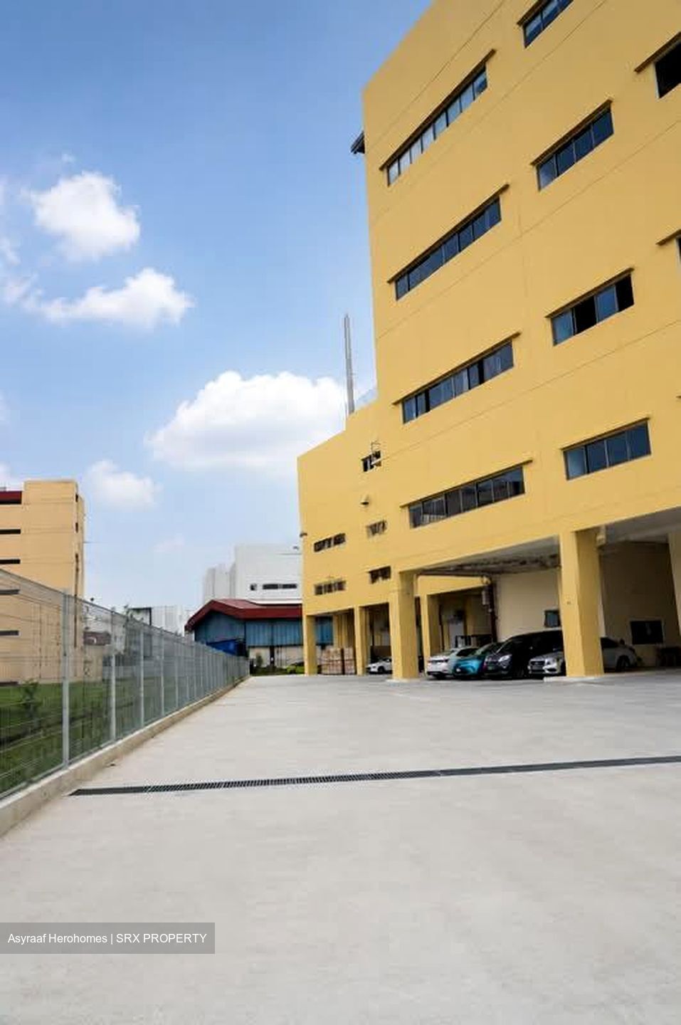 Senoko Way (D27), Factory #562145761